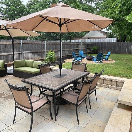 Stylish Townhome Near At&T Stadium, Globe Life, Six Flags & More Арлингтън Екстериор снимка